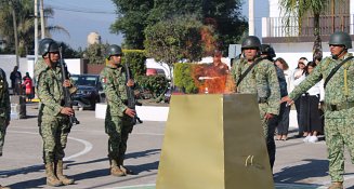 Encabeza Armando Aguirre ceremonia de incineración de Bandera