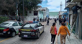 Ayuntamiento remueve a ambulantes "estorbo" en la capital