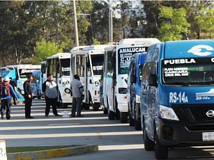 Transportistas cancelan protesta frente a Casa Aguayo tras acordar mesa de diálogo sobre aumento de tarifa