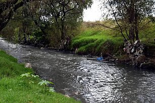 Claudia Sheinbaum exige acción inmediata para salvar el río Atoyac