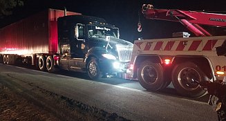 Roban tráiler con violencia en Xaltocan; es recuperado minutos después, hubo un detenido