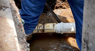Mejora la distribución de agua en Santa María Xixitla con trabajos de reparación y mantenimiento del SOSAPACH