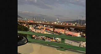 México-Querétaro: caos vial persiste tras choque y derrame químico