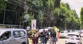 Dan último adios a pequeño sanandreseño con globos blancos y música 