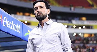Chivas despide a Gerardo Espinoza tras quedarse fuera del Play-in en el Clausura 2025