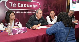 Poblanos acuden al Martes de Atención Ciudadana en el Palacio Municipal