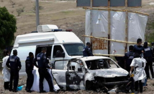 Pobladores linchan a tres hombres acusados de robo e intento de secuestro en Puebla