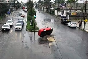  Agua de Puebla se compromete a reponer vehículo tras accidente en zanja de mantenimiento