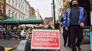 Inglaterra anuncia que antes de febrero terminarán las principales restricciones contra el Covid