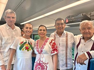 Sergio Salomón y Alejandro Armenta acuden a inauguración del Tren Maya 