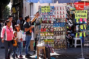 Ayuntamiento de Puebla retira más de 100 casetas y reduce comercio informal en el Centro Histórico
