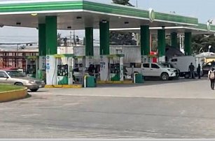 Trailero muere en gasolinera de Toluca-Naucalpan tras posible infarto