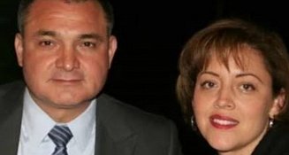 Corte de Miami ordena a García Luna y su esposa pagar $2,488 millones por contratos ilegales
