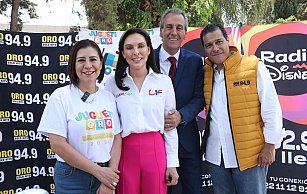Celebran a la niñez poblana con juguetes y sonrisas