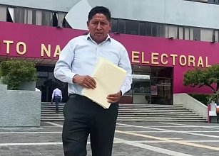 Demetrio Romero presenta queja ante el INE por tardanza en impugnación electoral
