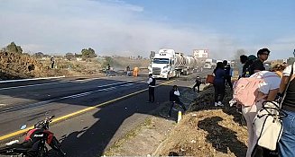 Liberan parcialmente la vialidad tras más de 16 horas de bloqueos en la Atlixco-Puebla