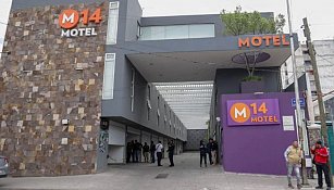 Hallan muerto a hombre en motel de Puebla tras robo y presunta estafa