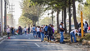 Más de 250 servidores públicos participan en faena comunitaria en Puebla