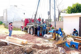 SOSAPACH realiza mantenimiento al pozo 16 de Momoxpan para garantizar el abastecimiento de agua