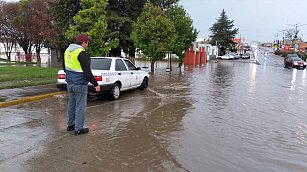 CEPC atiende emergencia por lluvias en Calpulalpan y alerta a Tlaxcala