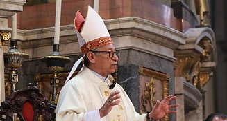 Obispo de Puebla pide por periodistas y reflexiona sobre la inteligencia artificial en misa de Catedral