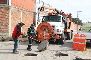 Para protección de la población, arranca Armando Aguirre jornada de limpieza y desazolve en Coronango
