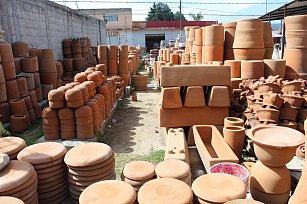 La Trinidad Tenexyecac: La cuna de la alfarería que conecta arte, historia y tradición.