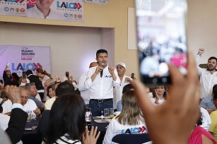 Eduardo Rivera acusa "mano negra" en debate electoral