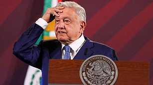 AMLO critica amparos del Poder Judicial y defiende extinción de fideicomisos