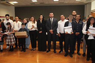 Puebla premia a jóvenes en concurso de video "No al trabajo infantil"