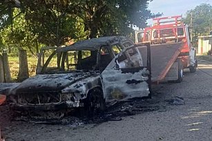 Enfrentamiento armado en Mapastepec, Chiapas, deja 2 muertos y vehículos incendiados