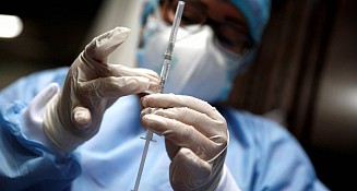 Estudio revela que tres dosis de la vacuna de Pfizer sí combaten a variante ómicron
