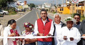 Sergio Salomón entrega rutas de evacuación en Nealtican y Calpan