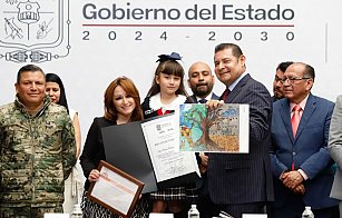 Periodistas poblanos reciben el Premio Nacional de Locución 2024