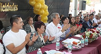 Celebran legado de 60 años de enseñanza de la maestra Yolanda Ramos