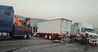 Accidente cierra la autopista México-Querétaro; tráfico colapsado