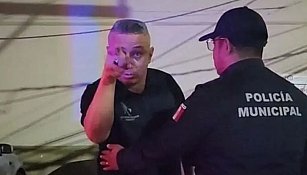 Destituyen a jefe policial de Cancún tras amenazar a periodista en video viral