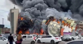 Fuerte incendio en Trampoline Park y Casino Yak de Culiacán