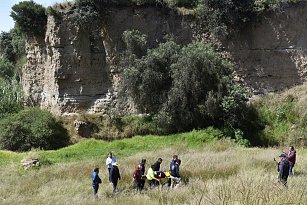 Conductor cae a barranco de 20 metros en Contla; milagrosamente sobrevive