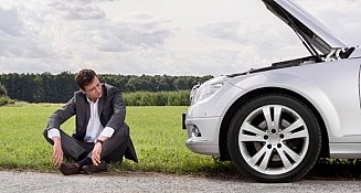 Cómo arrancar un carro sin batería: 3 métodos efectivos