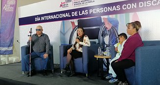 En el Día Internacional de las Personas con Discapacidad, el SMDIF San Andrés Cholula entrega apoyos 