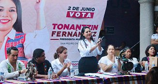 Artesanos, comerciantes y guardianes de la cultura de San Pedro Cholula respaldan a Tonantzin Fernández