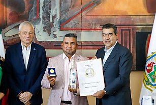 Puebla conquista 18 medallas en el concurso internacional de mezcales