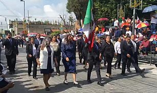 Desfile cívico en San Andrés Cholula transcurre sin novedad y con gran participación ciudadana