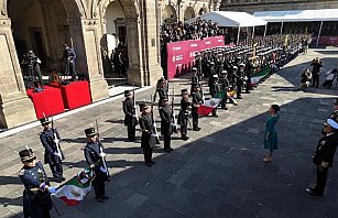 Claudia Sheinbaum encabeza ceremonia por el 112 Aniversario de la Marcha de la Lealtad