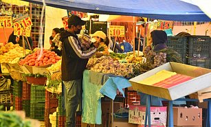 Regresa tianguis semanal a la explanada del Recinto Ferial de Huamantla