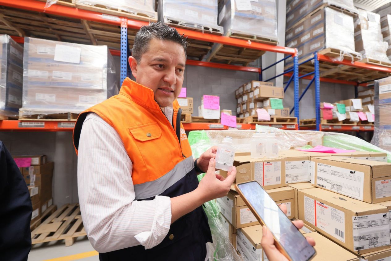 Tlaxcala recibe medicamentos de patente y refuerza abasto hospitalario