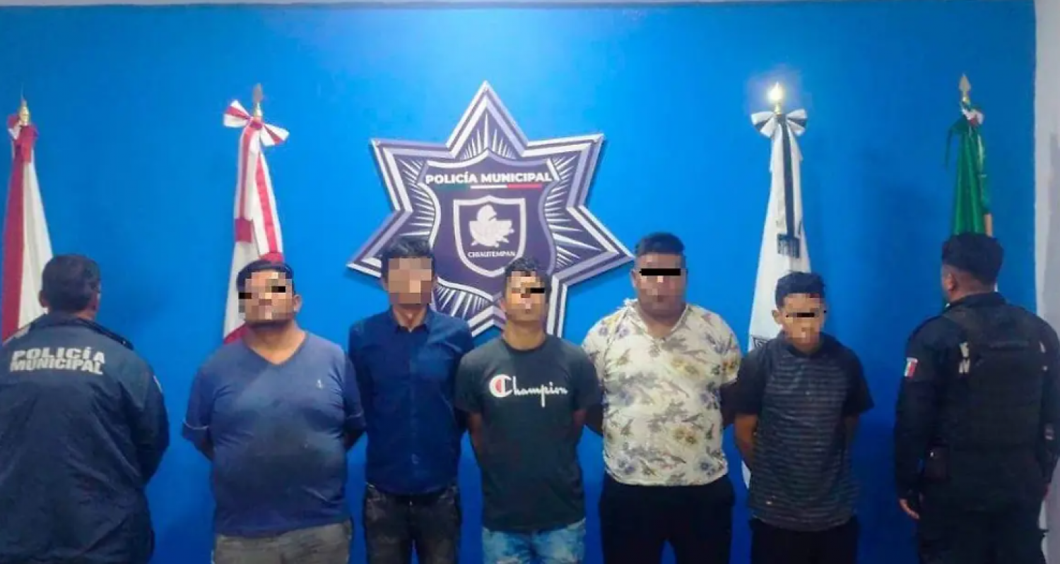 Detienen a cinco sospechosos con droga tras persecución en Chiautempan