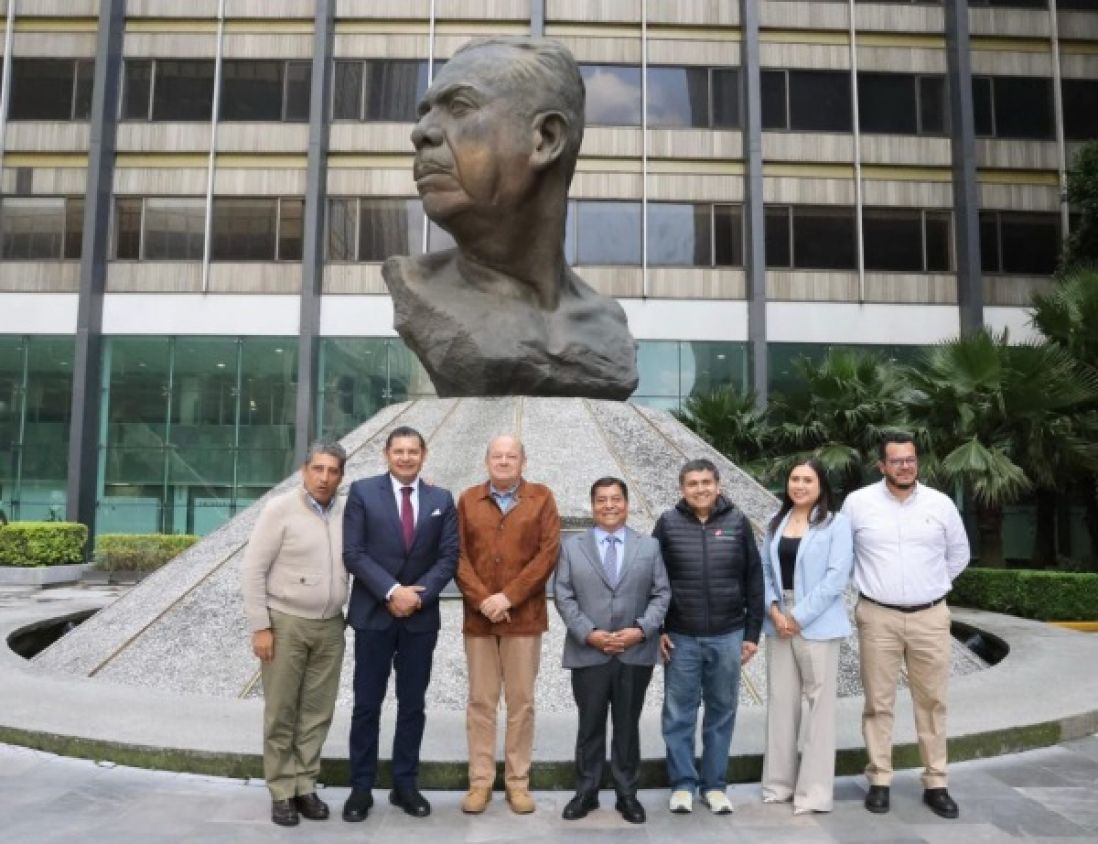 Pemex entregará al gobierno de Puebla más de 3 mil toneladas de asfalto