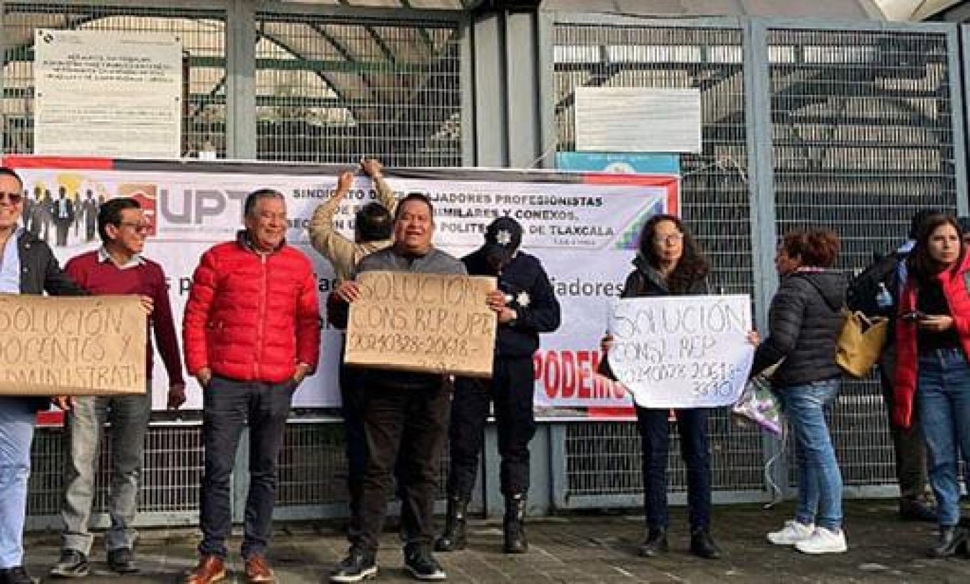 Sindicato de la UPTx exige en CDMX la Constancia que valida su representación